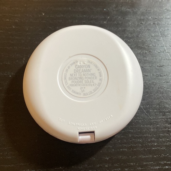 LIMITED EDITION Mac Canyon Dreamin’ Bronzer - Picture 9 of 10